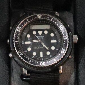 Seiko H558-5000 Arnie (Blk w/Blk Nylon Band)
